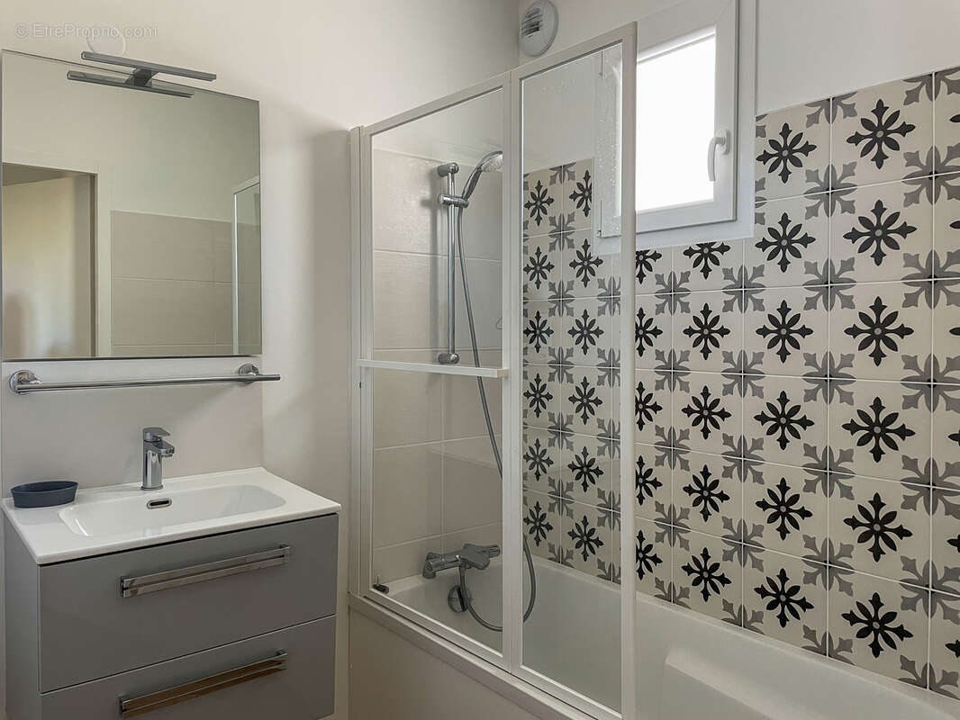 Maison à LES MATHES