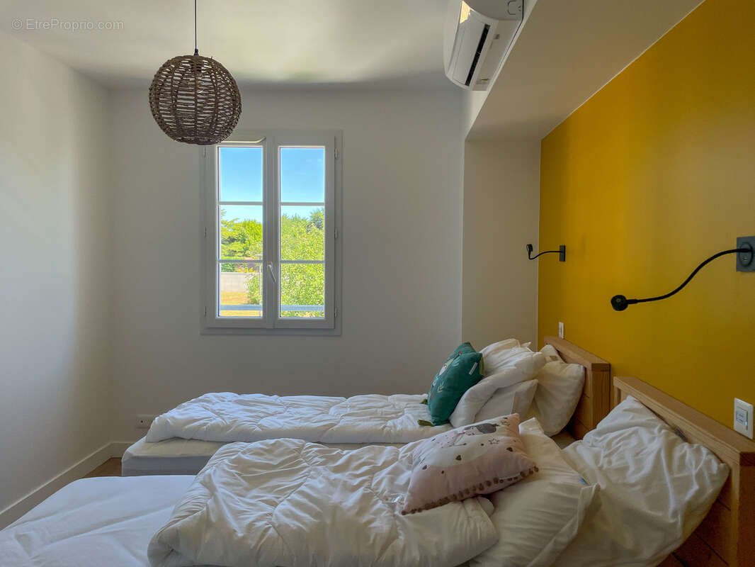 Maison à LES MATHES