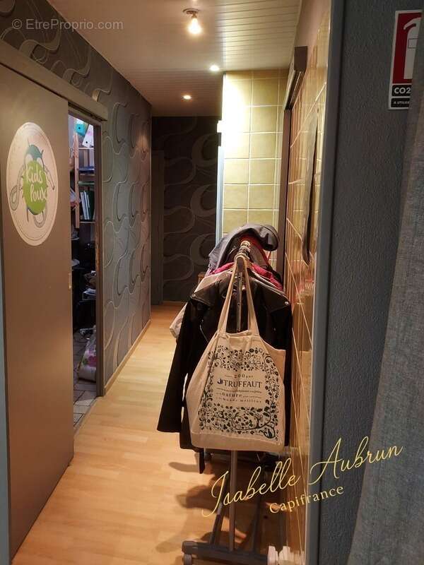 Commerce à BOURG-LES-VALENCE