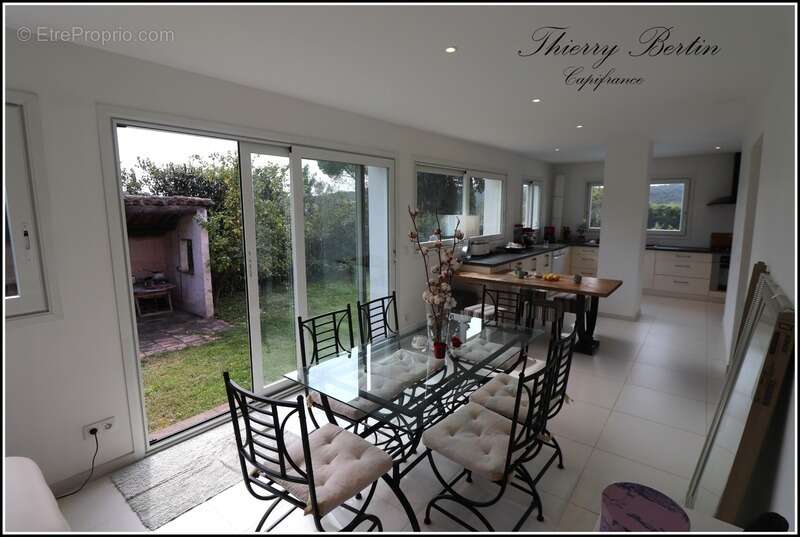 Maison à VILLENEUVE-LOUBET