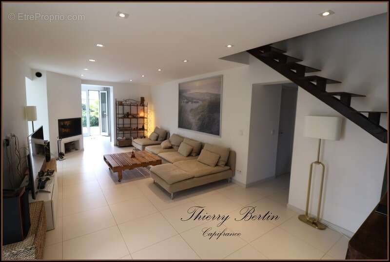 Maison à VILLENEUVE-LOUBET