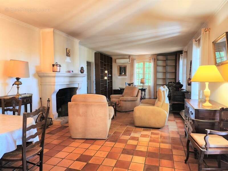 Maison à MONFLANQUIN