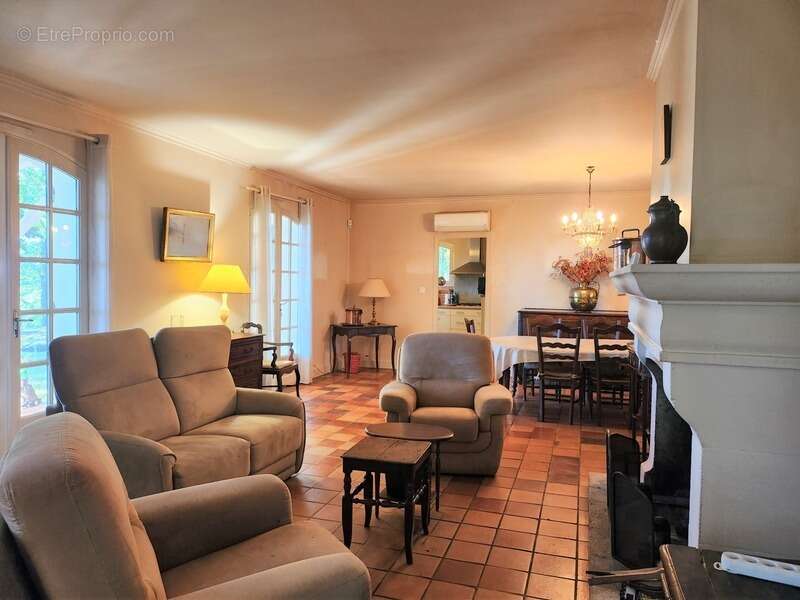 Maison à MONFLANQUIN