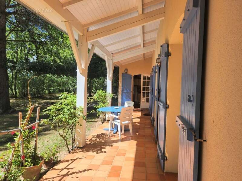 Maison à SAVIGNAC-SUR-LEYZE