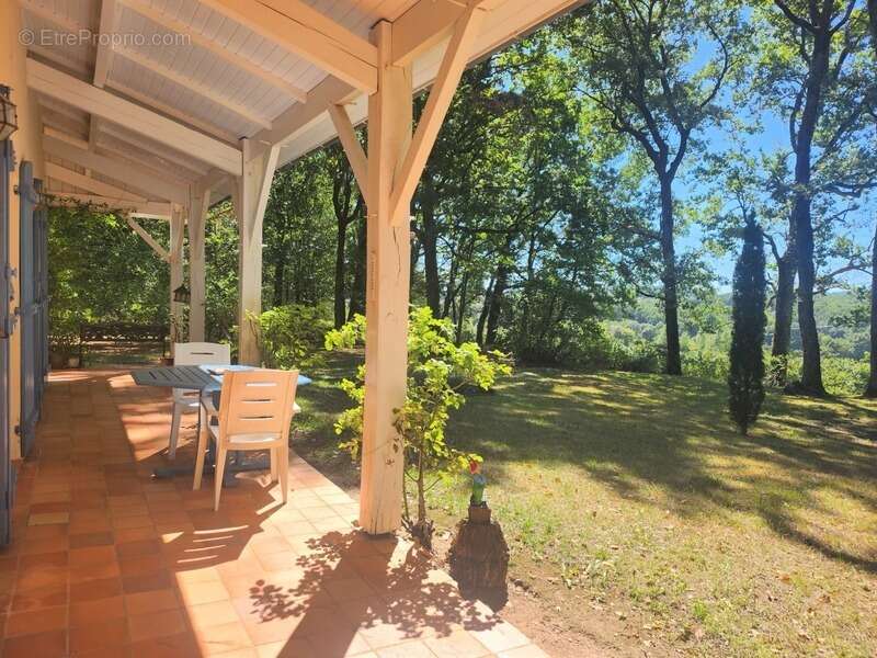 Maison à SAVIGNAC-SUR-LEYZE