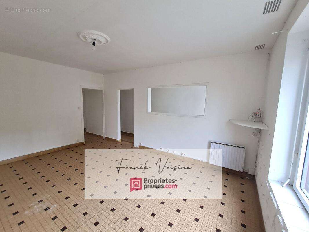 Maison à SAINT-VINCENT-STERLANGES