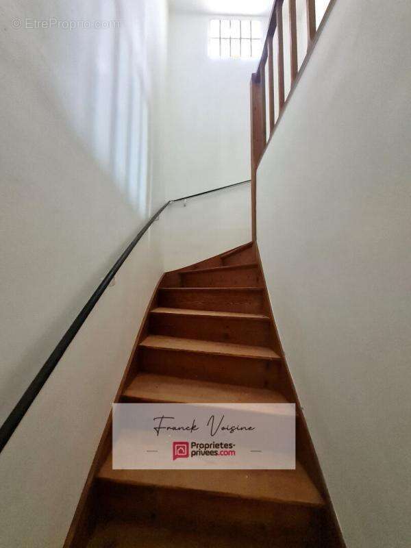 Maison à SAINT-VINCENT-STERLANGES