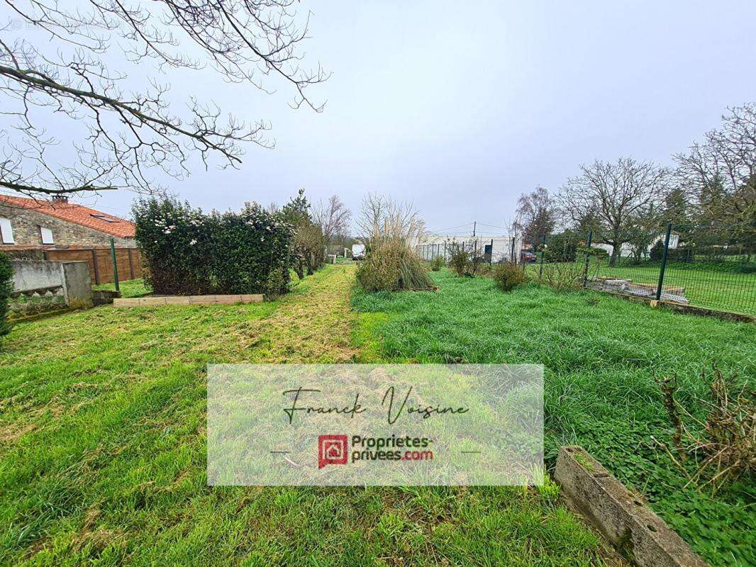 Maison à SAINT-VINCENT-STERLANGES