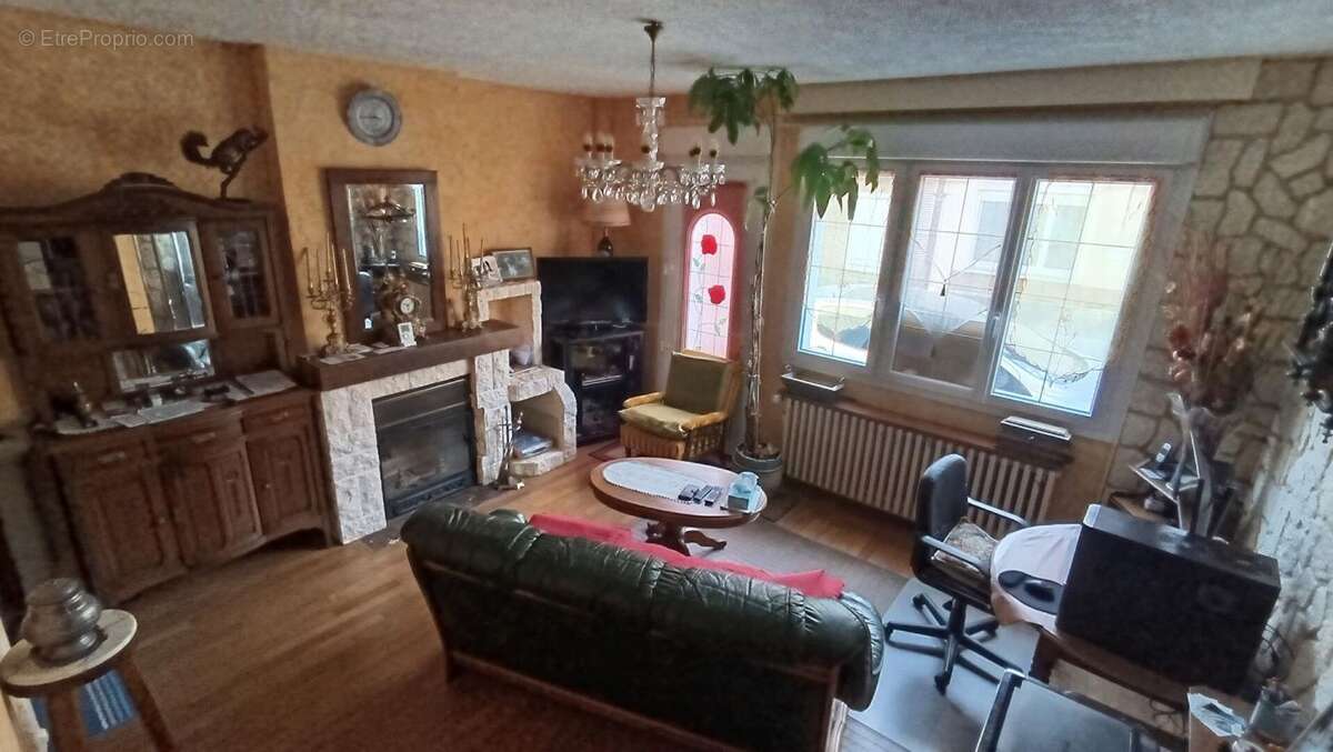 Maison à FERE-CHAMPENOISE