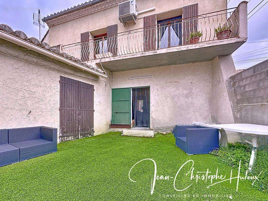 Maison à SAINT-GILLES