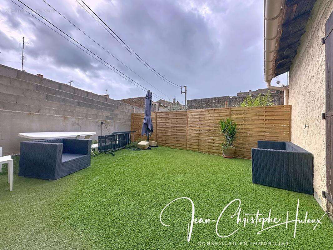 Maison à SAINT-GILLES