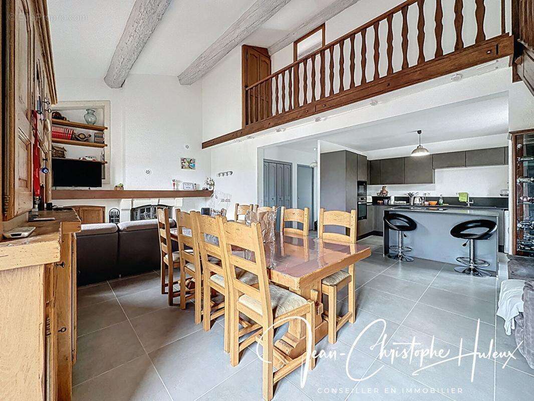 Maison à SAINT-GILLES