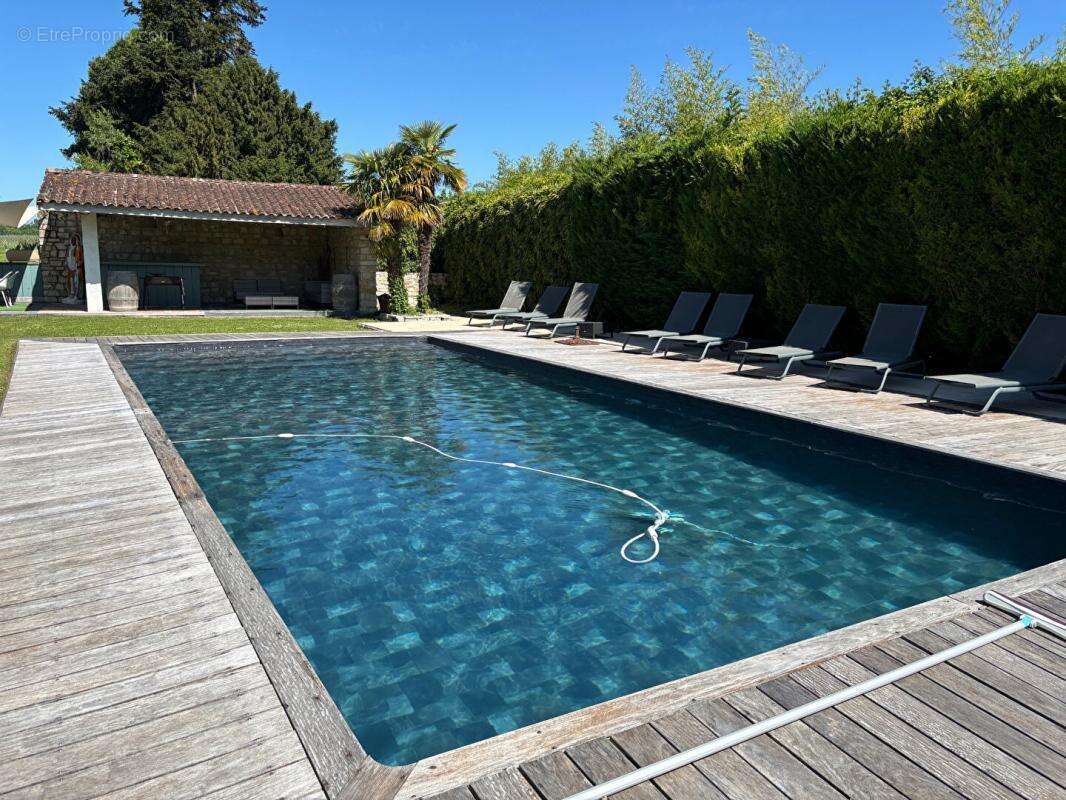 Maison à MOULIS-EN-MEDOC