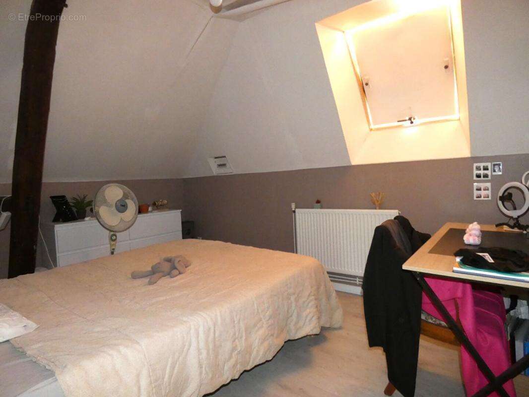 Maison à SAINT-MEDARD-D&#039;EXCIDEUIL