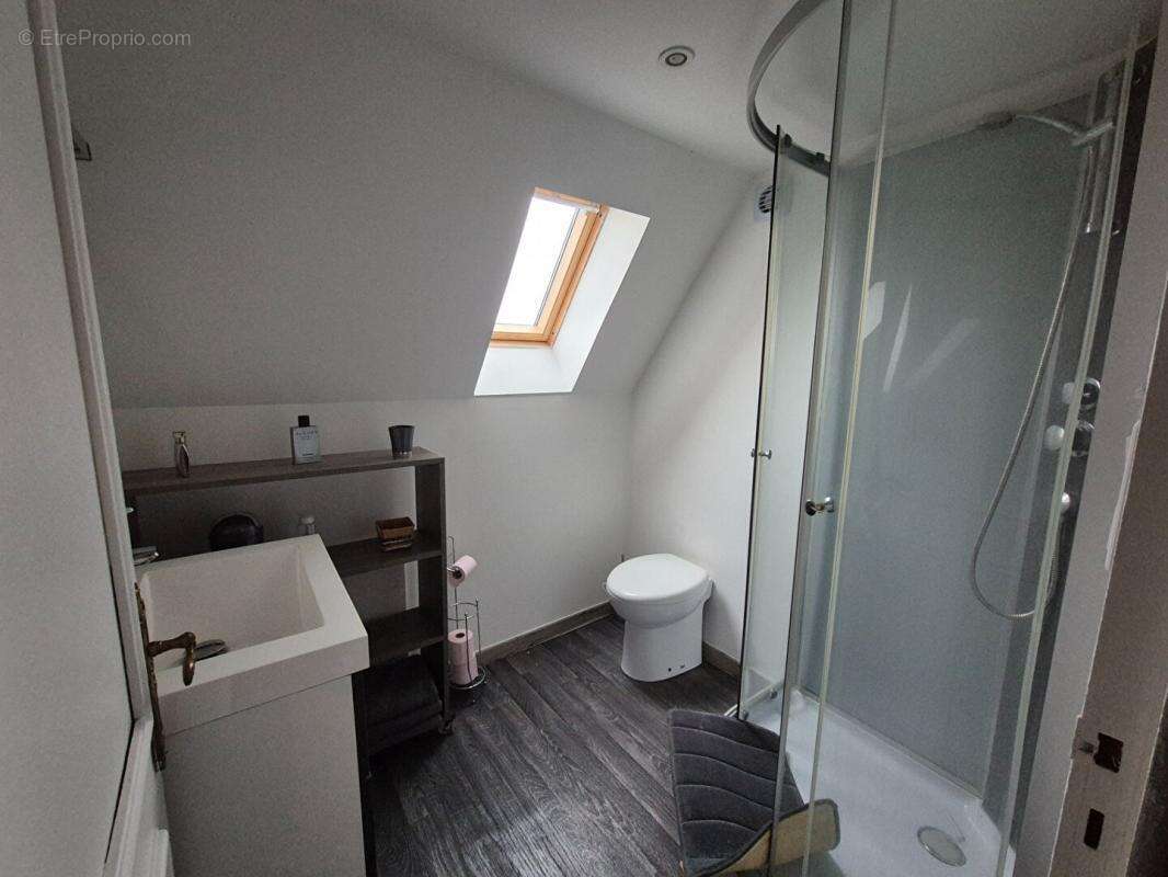 Maison à BIARS-SUR-CERE