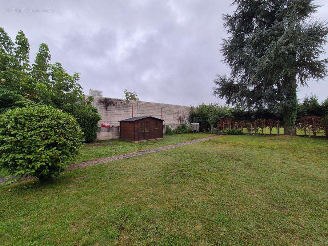 Maison à BIARS-SUR-CERE