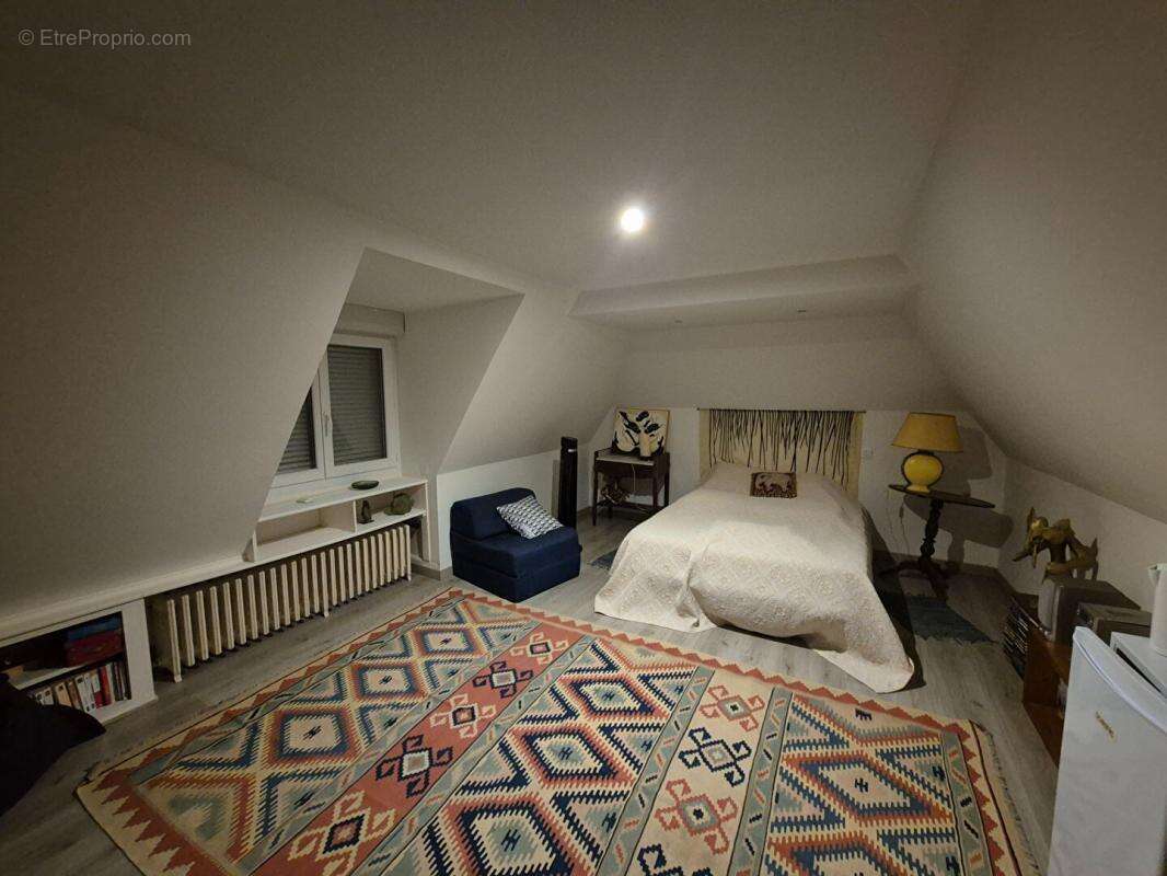 Maison à BIARS-SUR-CERE