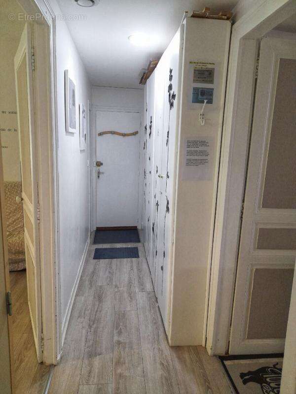 Appartement à EAUX-BONNES