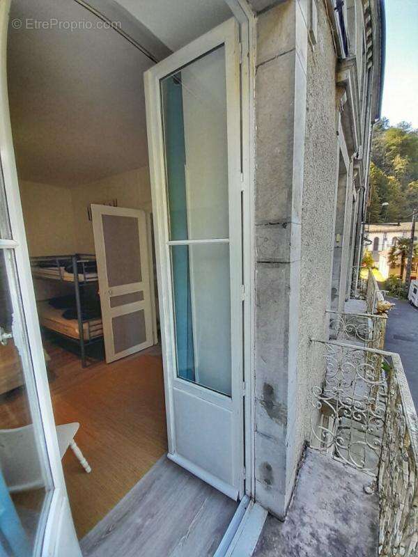 Appartement à EAUX-BONNES