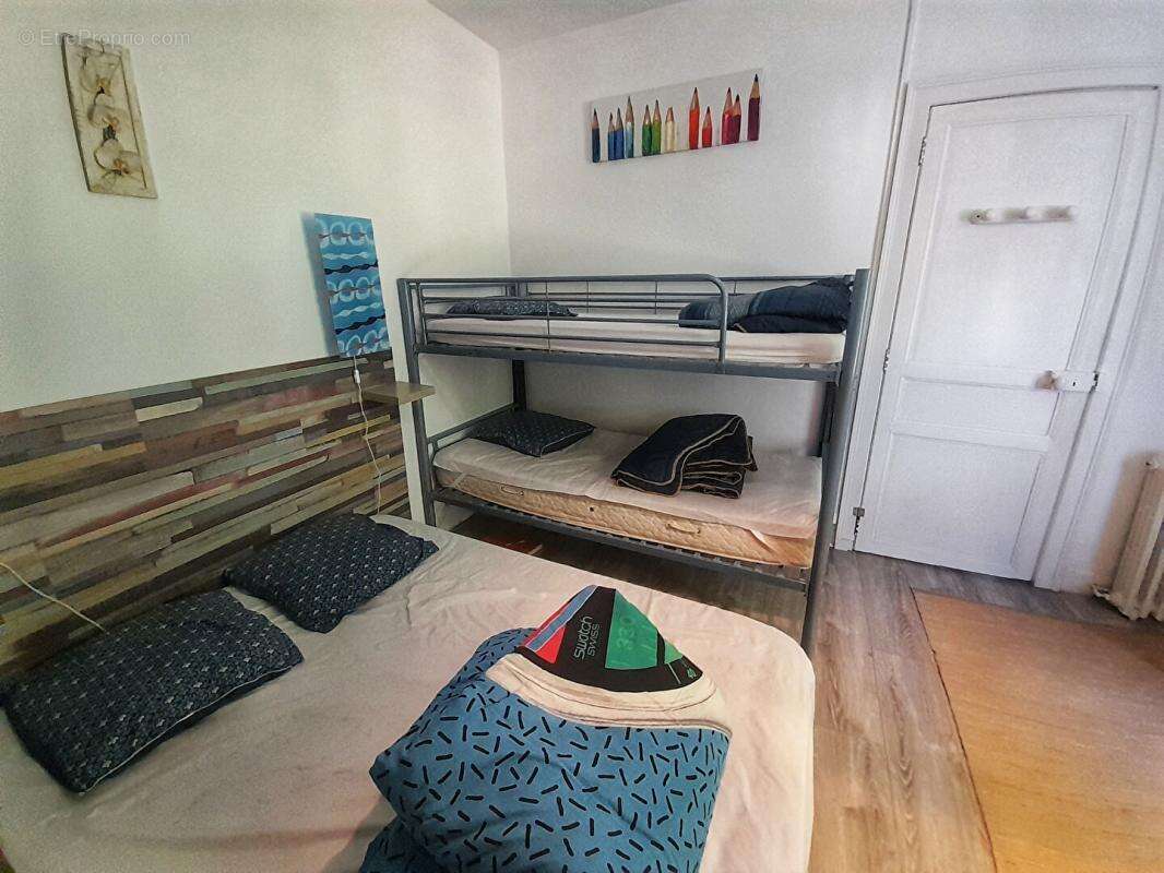 Appartement à EAUX-BONNES