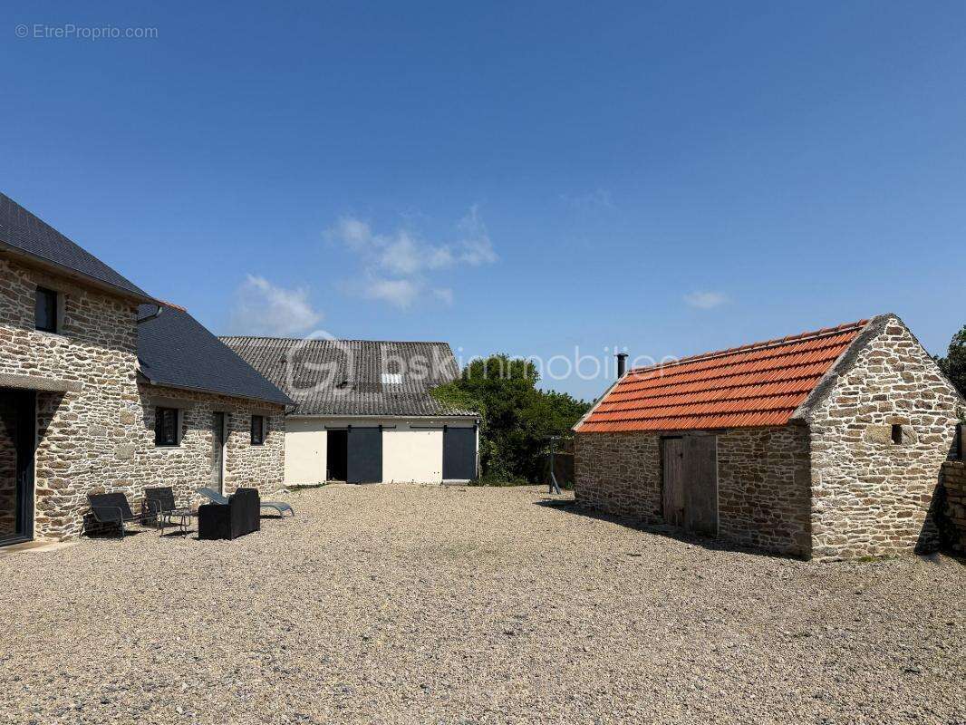 Maison à PLOUDALMEZEAU