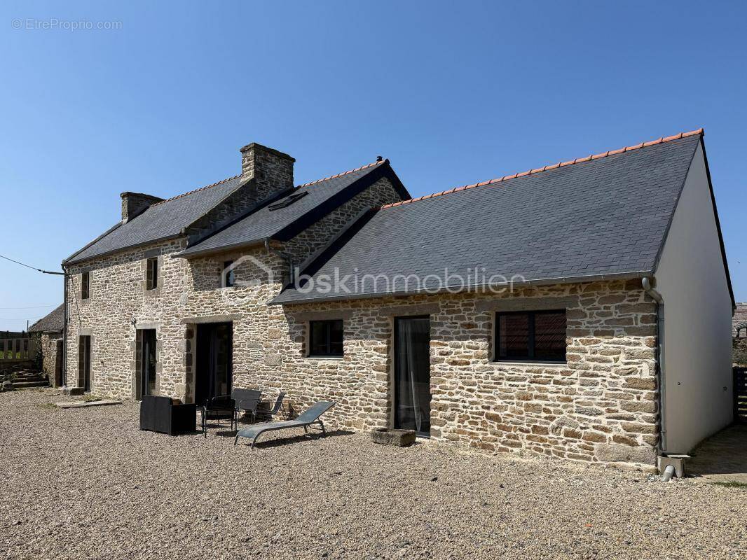 Maison à PLOUDALMEZEAU