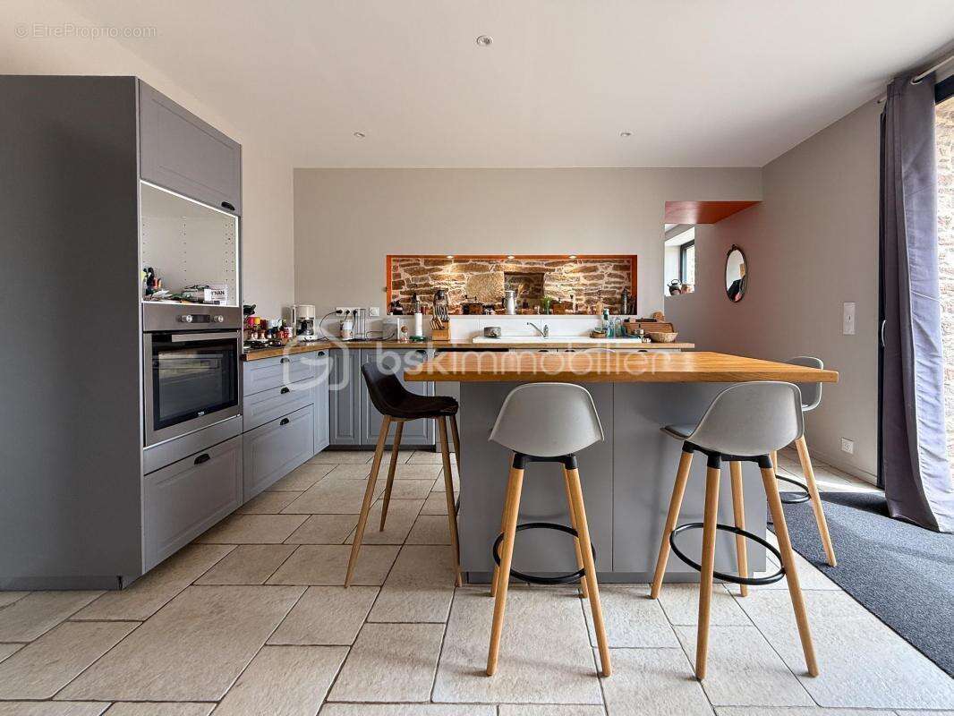 Maison à PLOUDALMEZEAU