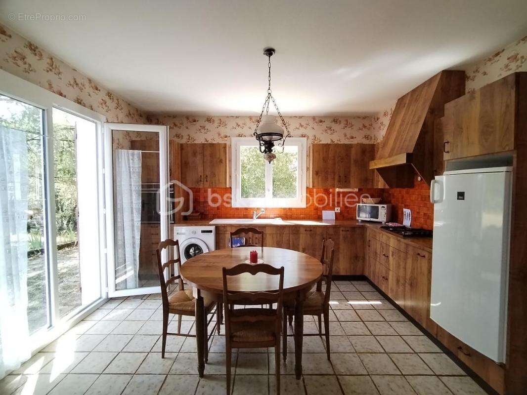 Maison à SAINT-CHEF