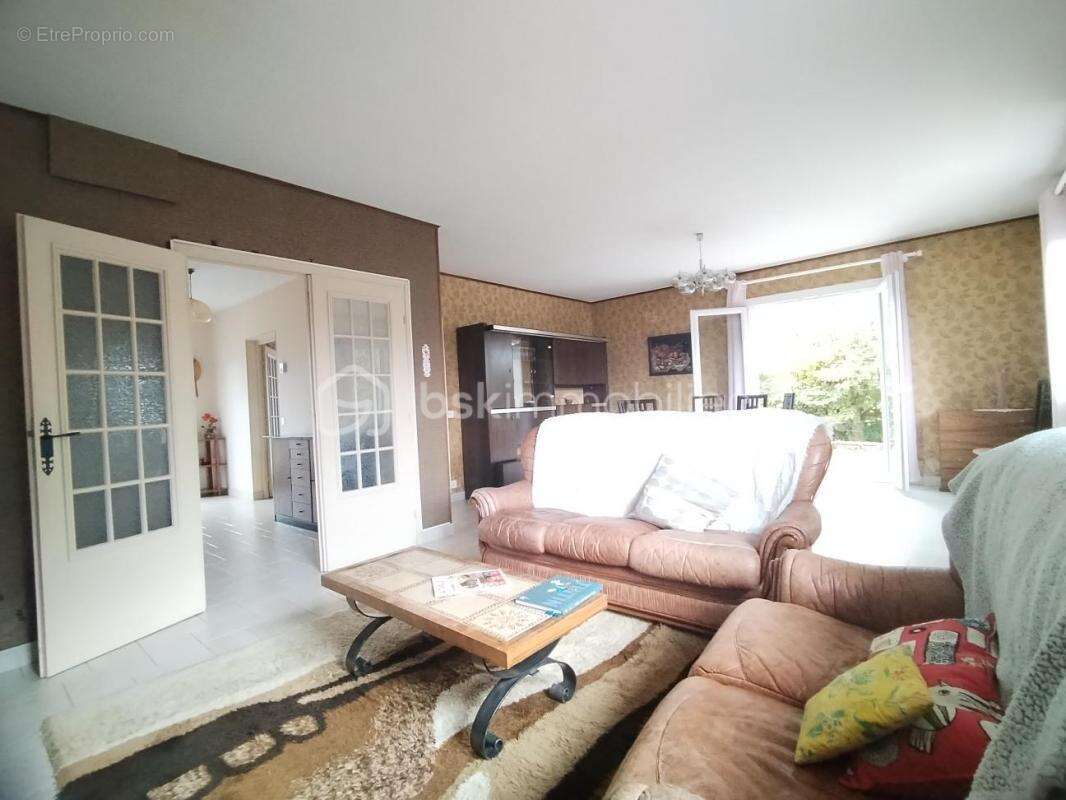 Maison à SAINT-CHEF