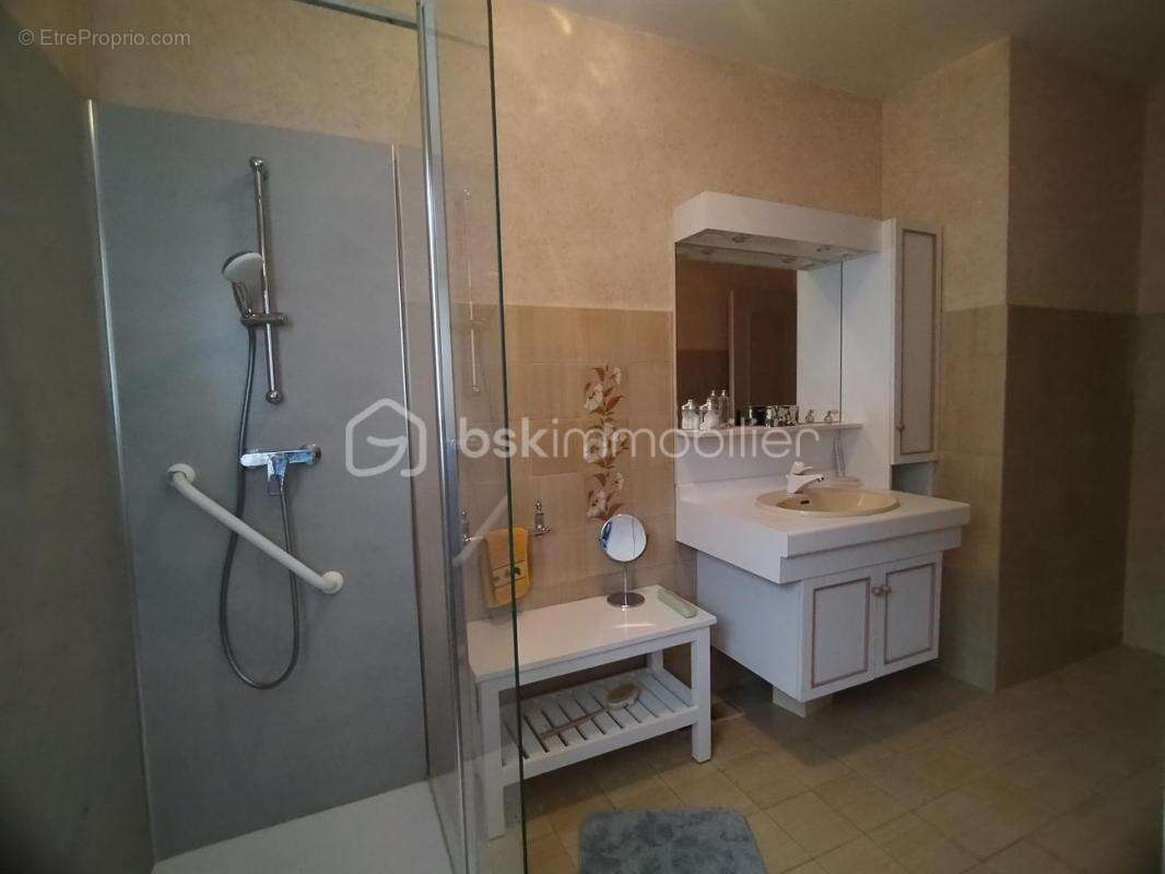 Maison à SAINT-CHEF