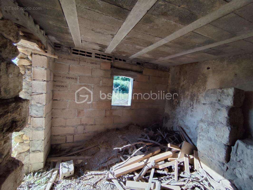 Terrain à CLERMONT-L&#039;HERAULT