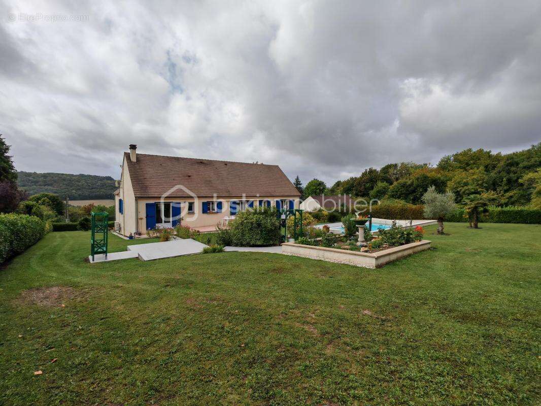 Maison à VILLENEUVE-SUR-BELLOT