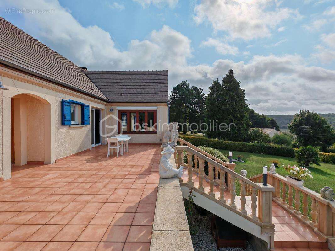 Maison à VILLENEUVE-SUR-BELLOT