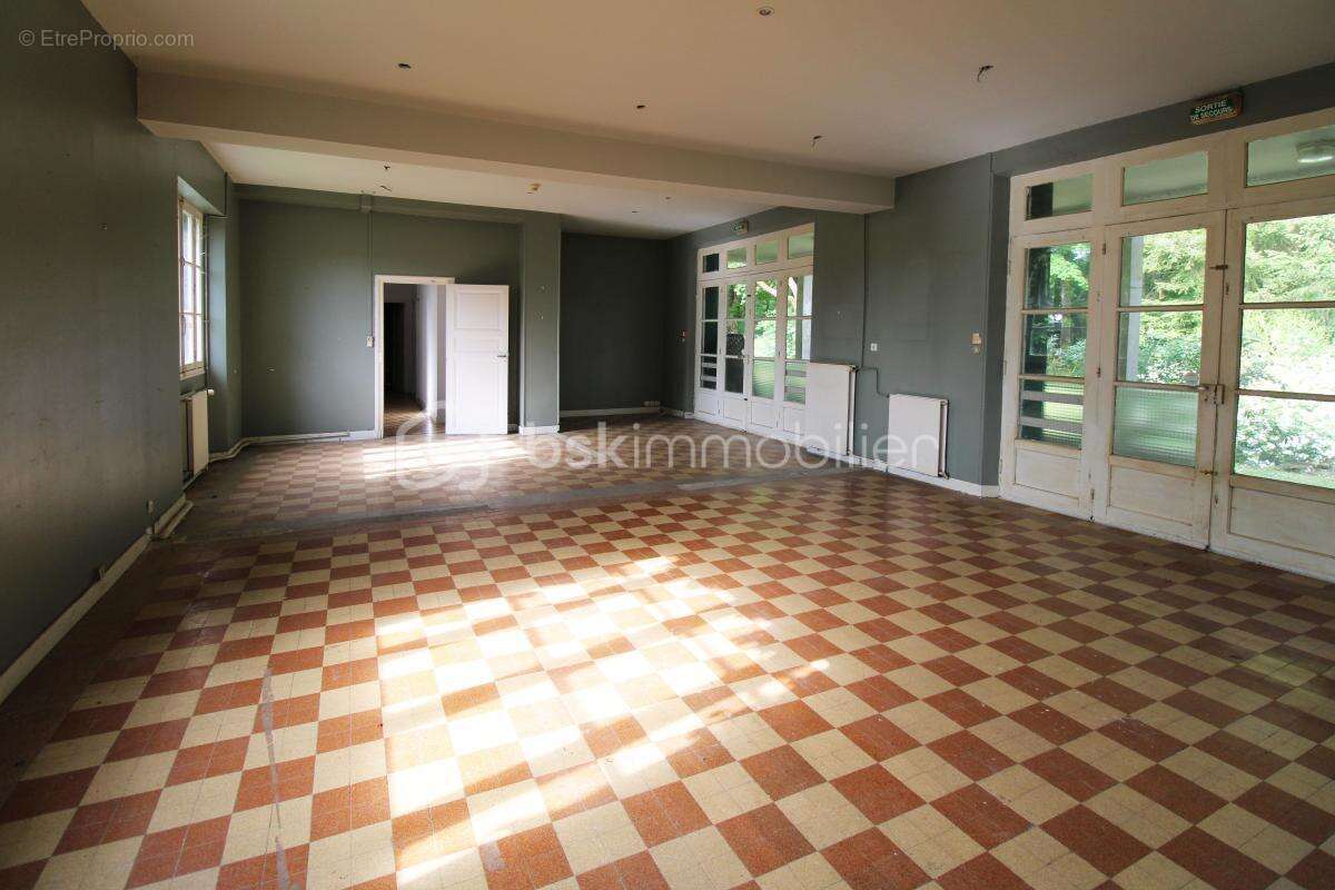 Maison à NANTEAU-SUR-LUNAIN