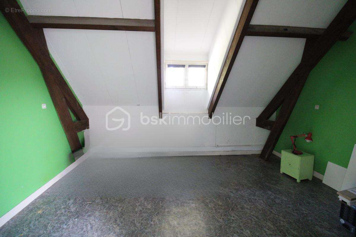 Maison à NANTEAU-SUR-LUNAIN