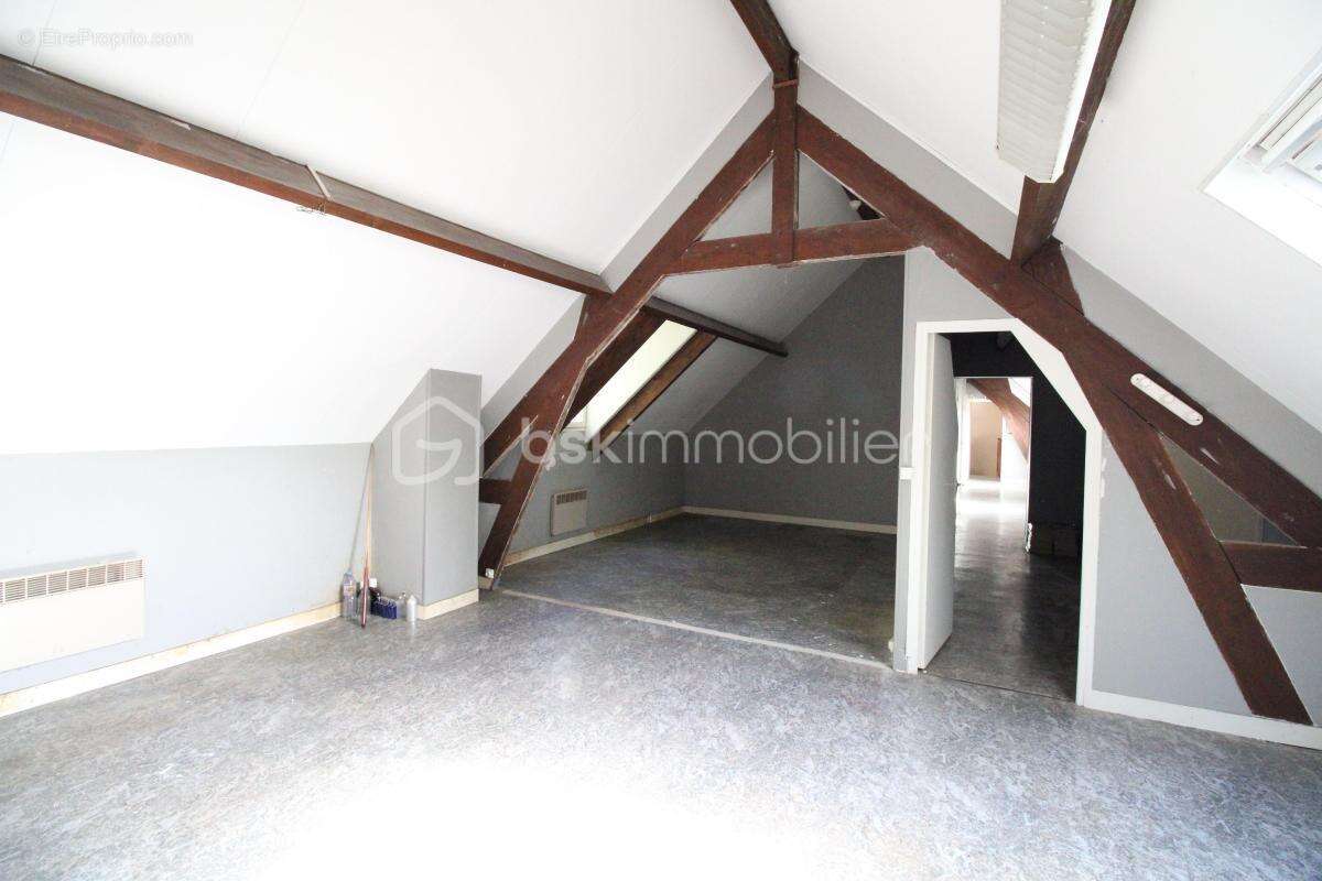 Maison à NANTEAU-SUR-LUNAIN