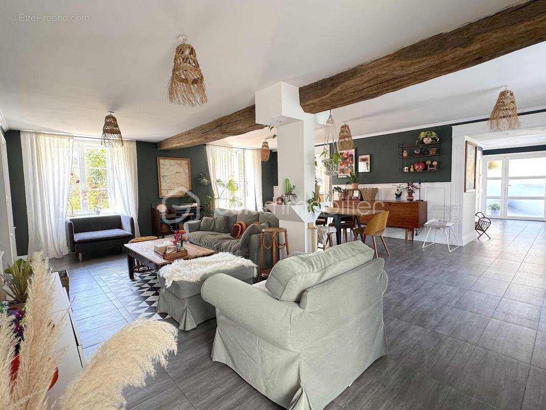 Maison à COULOMMIERS