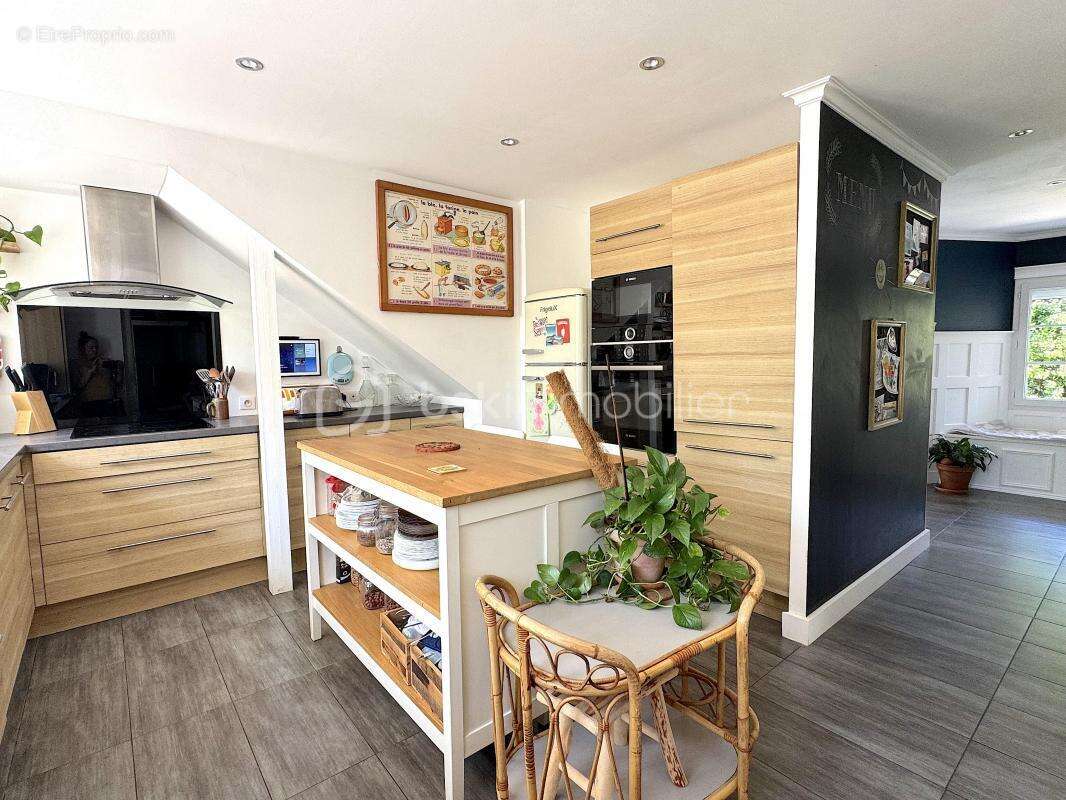 Maison à COULOMMIERS