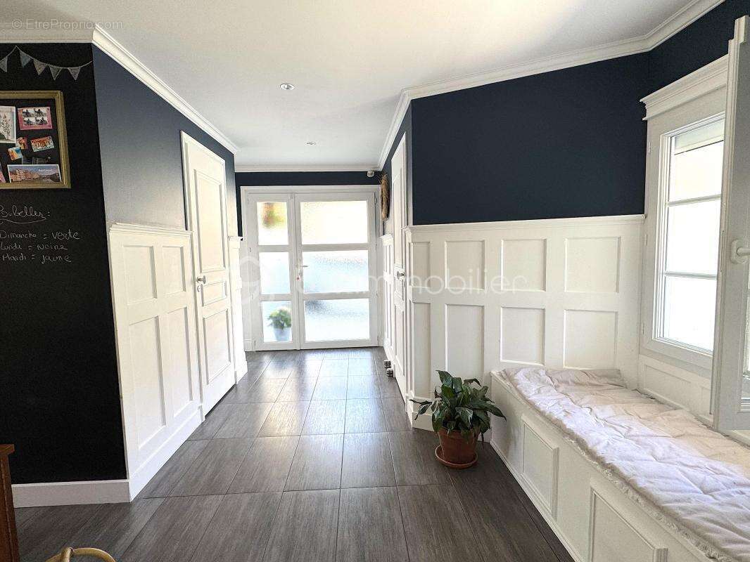 Maison à COULOMMIERS