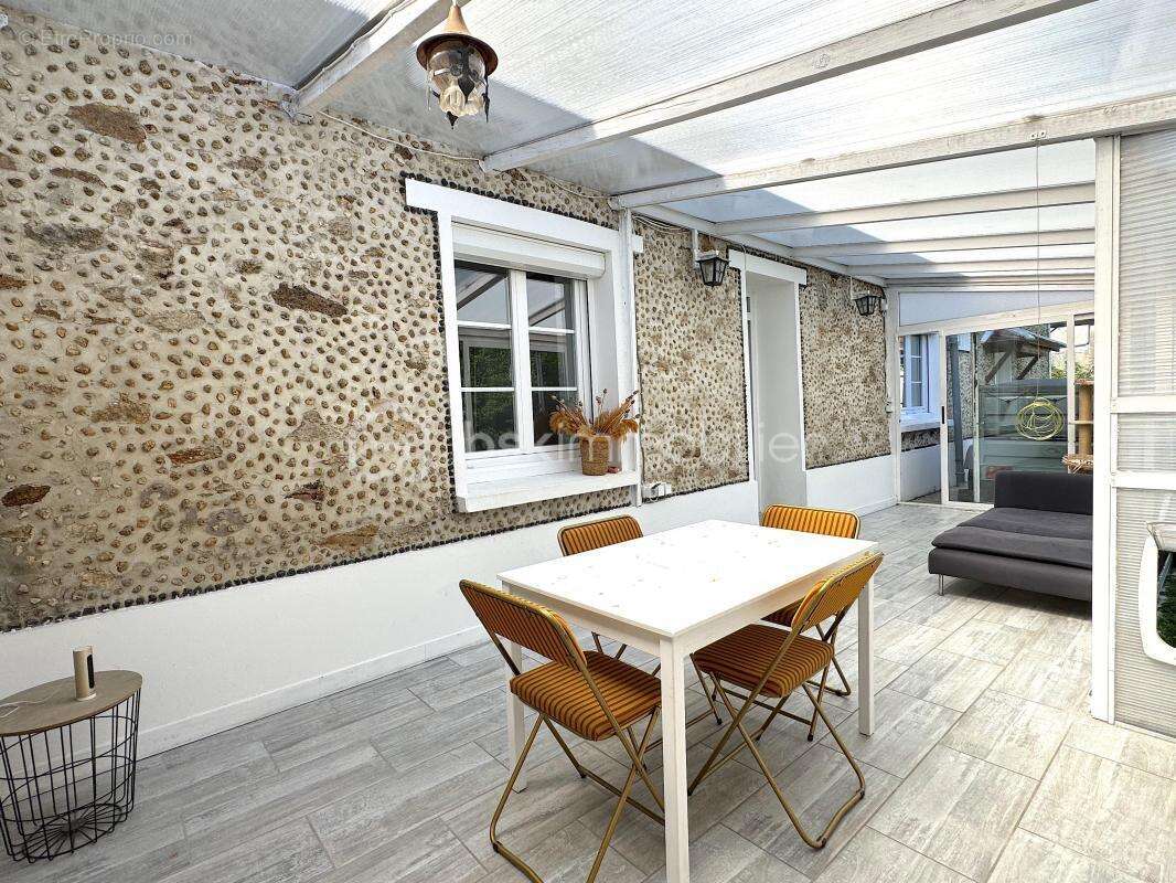 Maison à COULOMMIERS