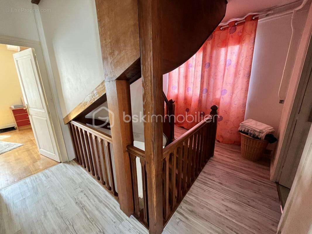 Maison à LA CHARITE-SUR-LOIRE