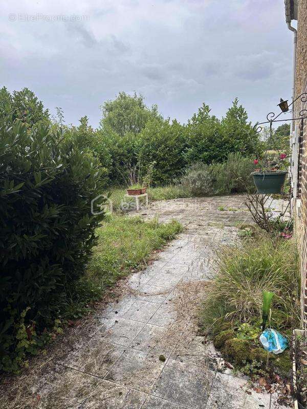 Maison à CHESSY-LES-PRES