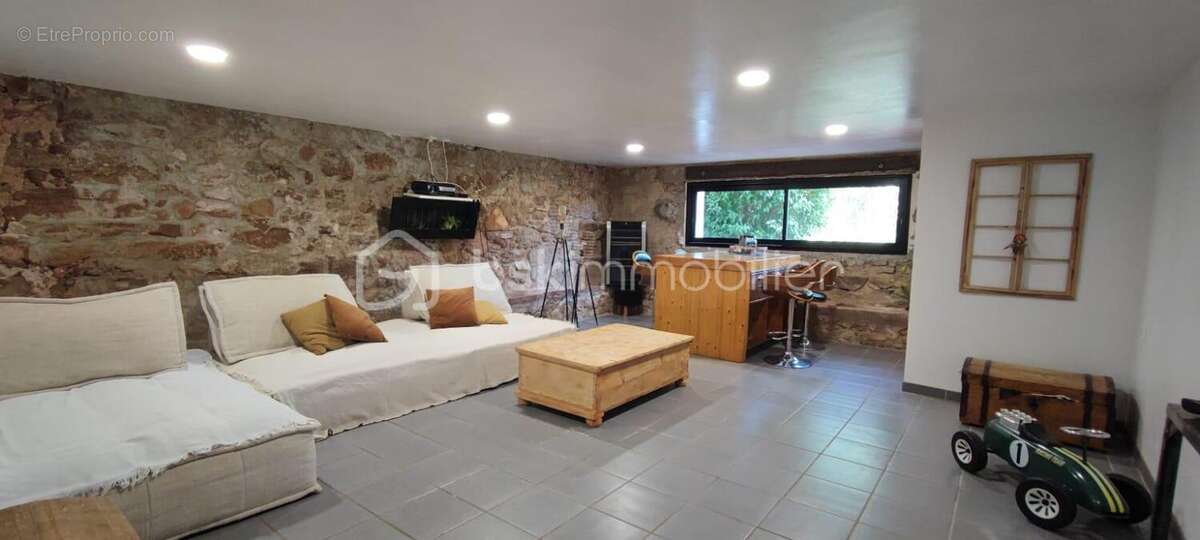 Maison à SAINT-CHINIAN