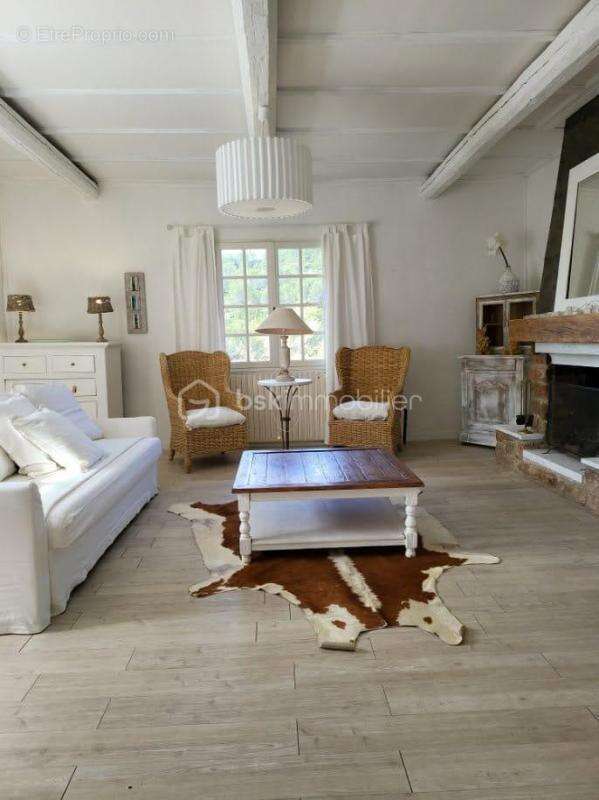 Maison à SAINT-CHINIAN