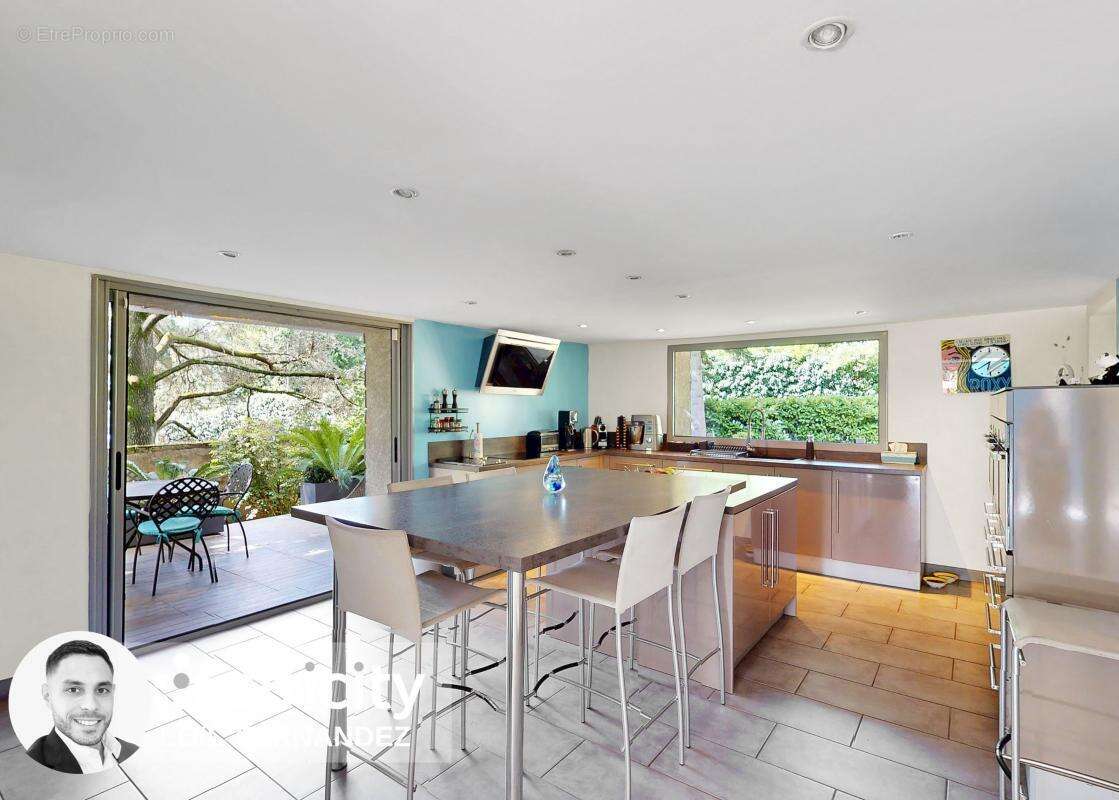 Maison à SAINT-CYR-AU-MONT-D&#039;OR