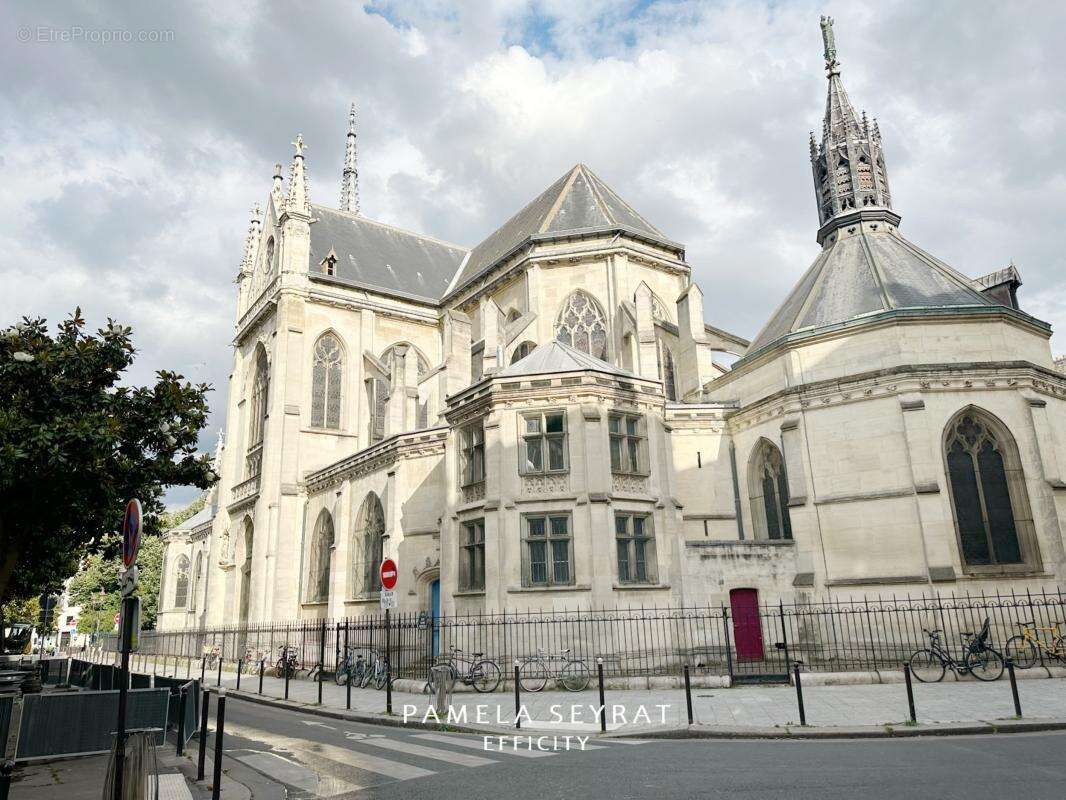 Appartement à PARIS-18E