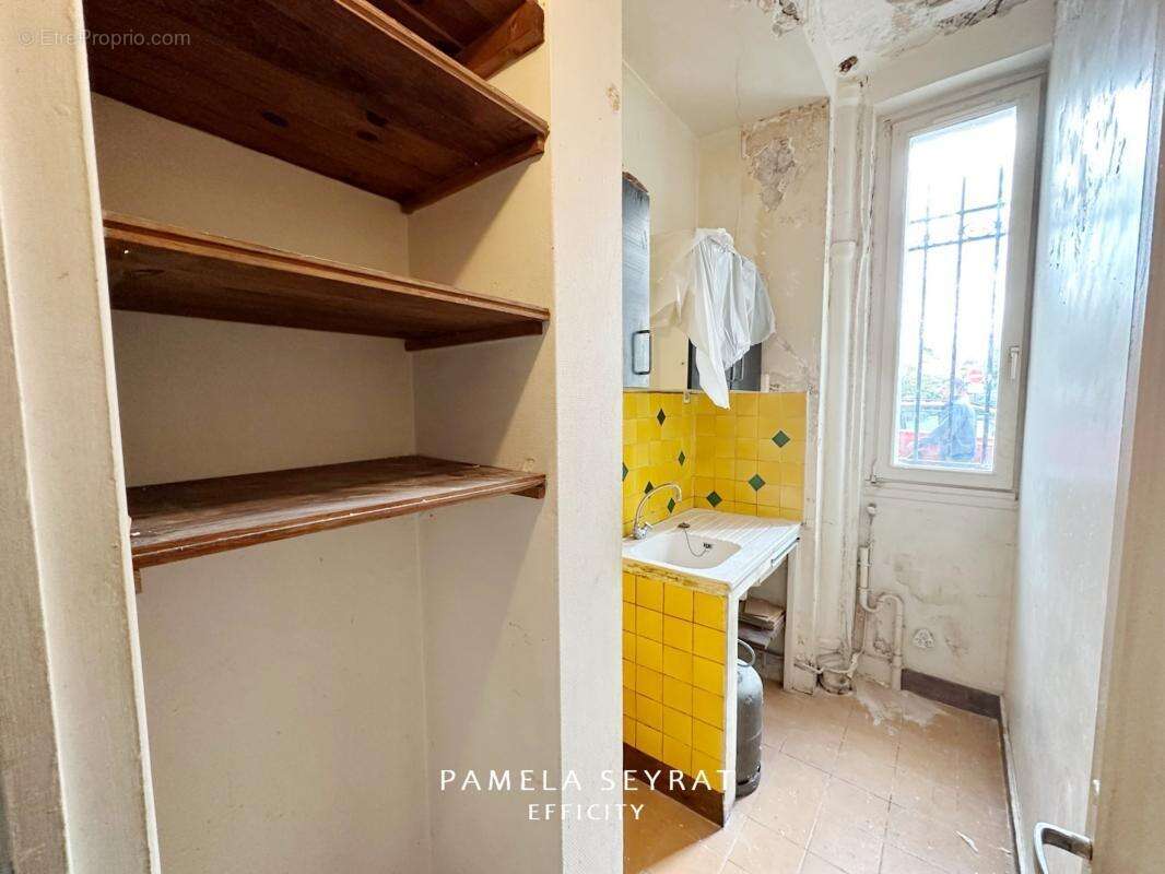Appartement à PARIS-18E