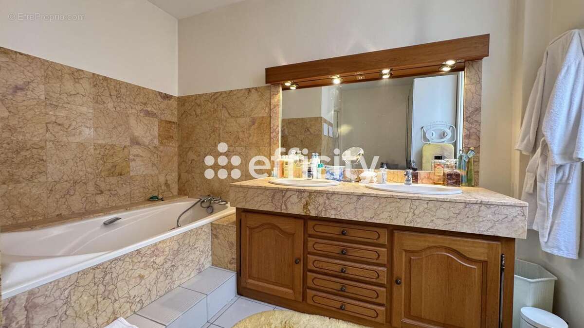 Appartement à SAINT-VALLIER