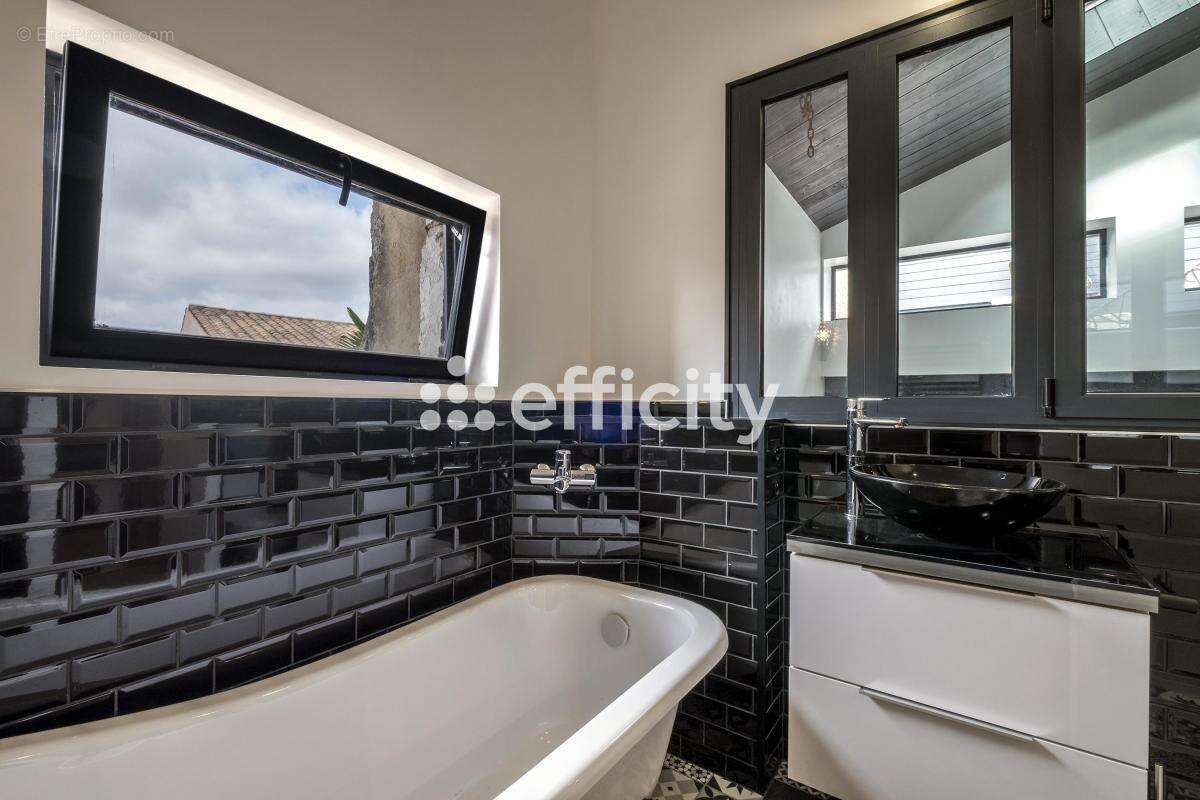 Maison à SAINT-XANDRE