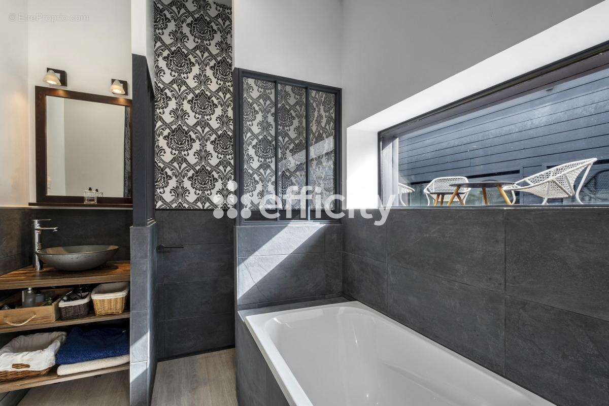 Maison à SAINT-XANDRE